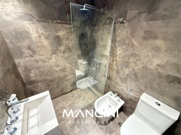 Departamento en venta de 2 ambientes con patio - Villa Ballester Centro