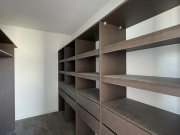 San Matías - Área 1 | Venta | Casa moderna a la laguna, de 5 amb con pileta