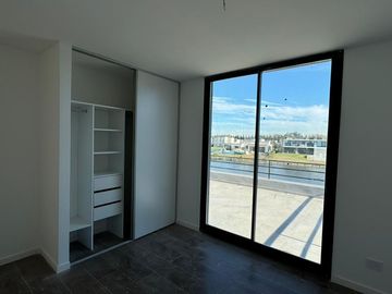 San Matías - Área 1 | Venta | Casa moderna a la laguna, de 5 amb con pileta