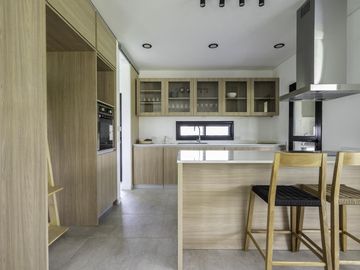 VENTA, CASA, EL CANTON, BARRIO NORTE, LOTE AL 700