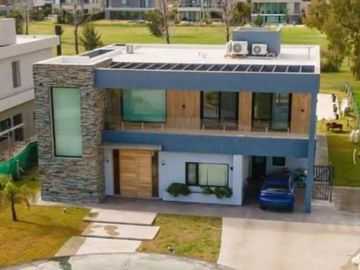 Casa en venta - 4 Dormitorios 4 Baños - Cochera - 1.000Mts2 - Canning