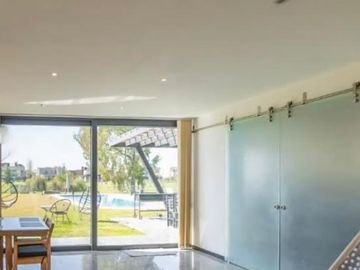 Casa en venta - 4 Dormitorios 4 Baños - Cochera - 1.000Mts2 - Canning