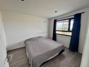 VENTA CASA SAN SEBASTIAN AREA 5 - 5 AMBIENTES - 2 PLANTAS