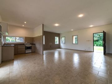 Casa a la venta en barrio cerrado Lomas de San Francisco  lujan