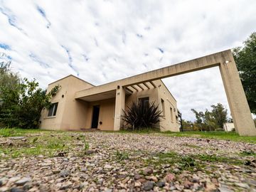 Casa a la venta en barrio cerrado Lomas de San Francisco  lujan