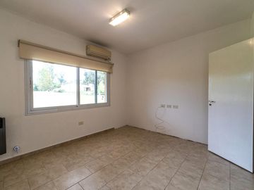 Casa a la venta en barrio cerrado Lomas de San Francisco  lujan