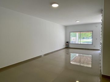 Casa en  venta 3 ambientes Barrio Privado Las Margaritas Pilar