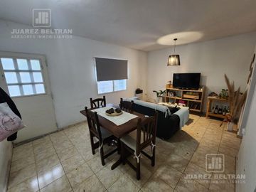 Venta - Terreno con 2 casas de dos dormitorios cada una - Cahuelo 9653 - Villa Allende Parque