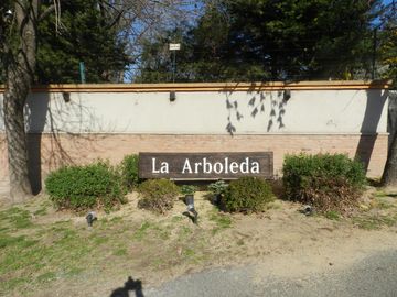 Casa en La Arboleda - Ingeniero Maschwitz - Escobar