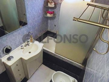 HERMOSO TIPO CASA CINCO AMBIENTES CON JARDIN Y PILETA