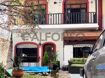 HERMOSO TIPO CASA CINCO AMBIENTES CON JARDIN Y PILETA