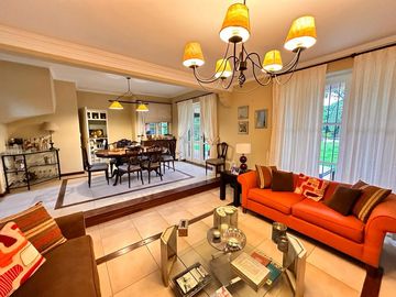 Importante casa de 3 dormitorios, barrio privado Casco Viejo, Yerba Buena