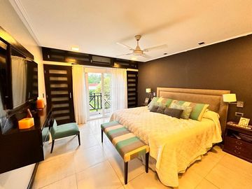 Importante casa de 3 dormitorios, barrio privado Casco Viejo, Yerba Buena