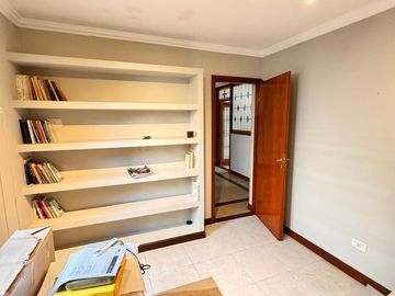Hermosa casa de 4 dormitorios en excelente estado en Parque Guillermina, SMT