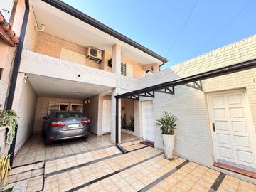 Hermosa casa de 4 dormitorios en excelente estado en Parque Guillermina, SMT