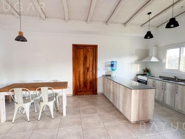 Alquiler Casa - Barrio Privado El Aljibe / Pilar - Con muebles