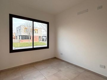 Excelente casa a estrenar en venta en Santo Tomas