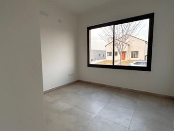 Excelente casa a estrenar en venta en Santo Tomas
