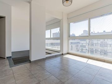 Departamento 2 amb en duplex con cochera cubierta en  Parque Patricios Estación Buenos Aires