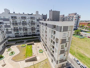 Departamento 2 amb en duplex con cochera cubierta en  Parque Patricios Estación Buenos Aires
