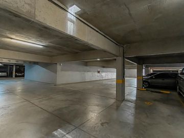 Departamento 2 amb en duplex con cochera cubierta en  Parque Patricios Estación Buenos Aires