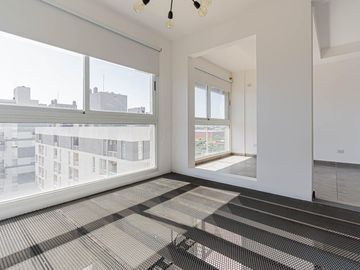 Departamento 2 amb en duplex con cochera cubierta en  Parque Patricios Estación Buenos Aires