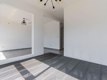 Departamento 2 amb en duplex con cochera cubierta en  Parque Patricios Estación Buenos Aires