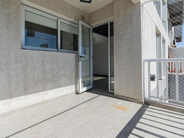 Departamento 2 amb en duplex con cochera cubierta en  Parque Patricios Estación Buenos Aires