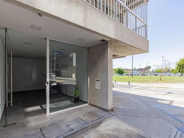 Departamento 2 amb en duplex con cochera cubierta en  Parque Patricios Estación Buenos Aires
