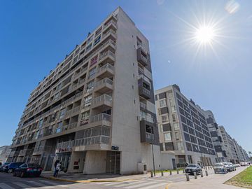 Departamento 2 amb en duplex con cochera cubierta en  Parque Patricios Estación Buenos Aires