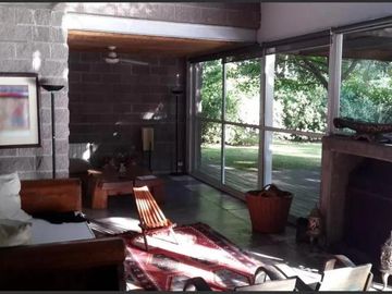 Casa en venta - 2 Dormitorios 2 Baños - 1.200Mts2 - José C. Paz