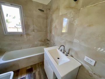 VENTA CASA SAN SEBASTIAN A11 4 AMBIENTES