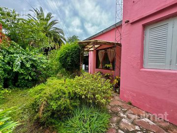 CASA 5 AMBIENTES CON COCHERA - 149M2 - LAS FLORES, BUENOS AIRES