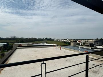 Casa en Venta, 6 Ambientes,  en Haras Santa Maria, Loma Verde, Escobar, GBA Norte