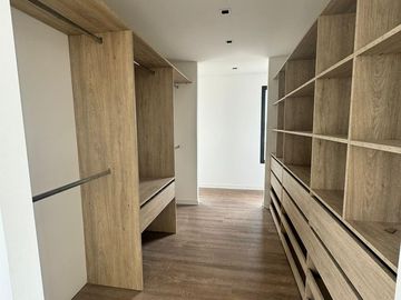Casa en Venta, 6 Ambientes,  en Haras Santa Maria, Loma Verde, Escobar, GBA Norte
