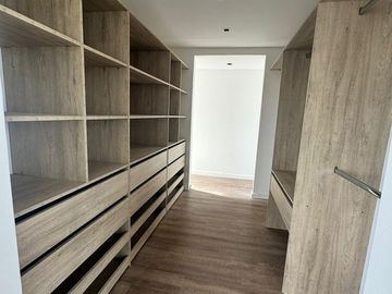 Casa en Venta, 6 Ambientes,  en Haras Santa Maria, Loma Verde, Escobar, GBA Norte