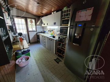 Casa lote propio  8,66 x 45  ideal 2 familias   en  beccar