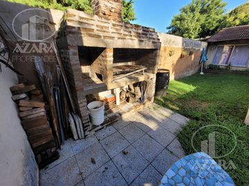 Casa lote propio  8,66 x 45  ideal 2 familias   en  beccar