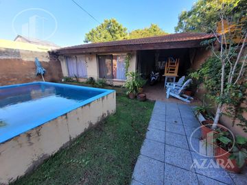 Casa lote propio  8,66 x 45  ideal 2 familias   en  beccar