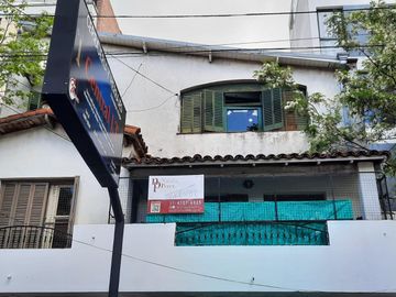 Venta PH tipo Departamento  4 ambientes con patio, Sin Expensas. Avellaneda al 1000-  Castelar Norte