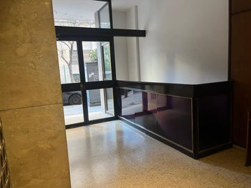 Departamento en VENTA  frente a Facultad de medicina -  3 Ambientes apto laboratorio y consultorio