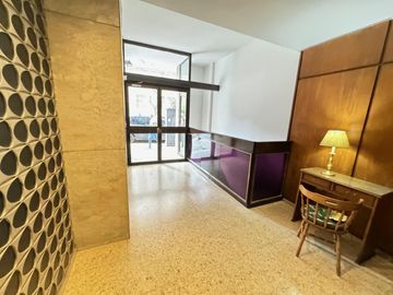 Departamento en VENTA  frente a Facultad de medicina -  3 Ambientes apto laboratorio y consultorio