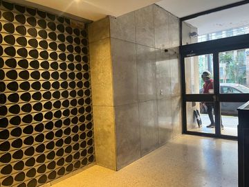Departamento en VENTA  frente a Facultad de medicina -  3 Ambientes apto laboratorio y consultorio