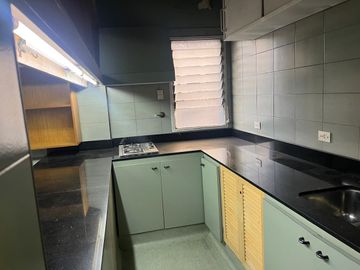 Departamento en VENTA  frente a Facultad de medicina -  3 Ambientes apto laboratorio y consultorio