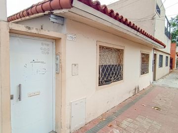 Venta PH en Lanús Oeste de 2 ambientes con Patio