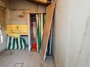 Venta PH en Lanús Oeste de 2 ambientes con Patio