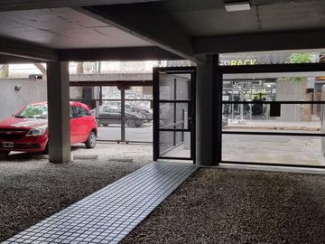 Departamento 2 ambientes con balcón en venta- Castelar Norte