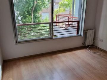 Departamento 2 ambientes con balcón en venta- Castelar Norte