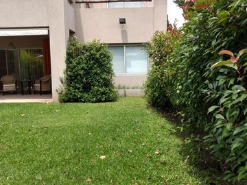 Comodo dormy duplex en Club de Campo El Naiconal