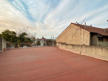 Casa en venta en Lanús - AMPLIAS MODALIDADES DE PAGO !